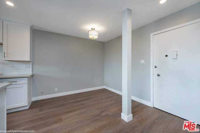 Inglewood, CA 90302,805 GLENWAY DR #223