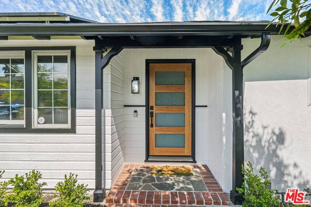 Valley Village, CA 91602,11639 KLING ST