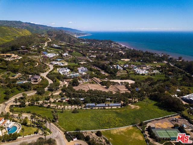 Malibu, CA 90265,0 WINDING WAY