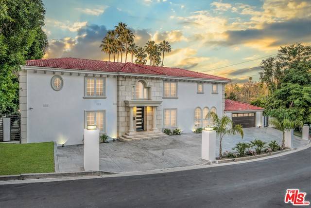 Encino, CA 91316,18001 KAREN DR