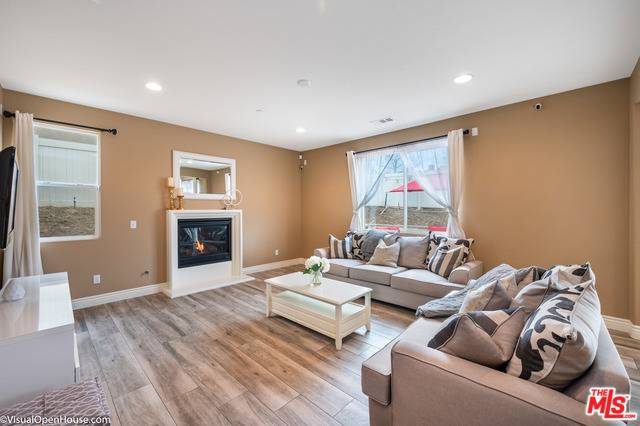 Sylmar, CA 91342,13134 VISTA VIEW CIR