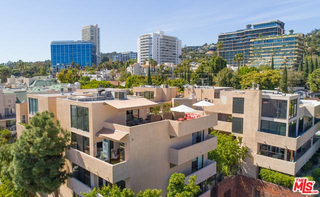 West Hollywood, CA 90069,930 N WETHERLY DR #304