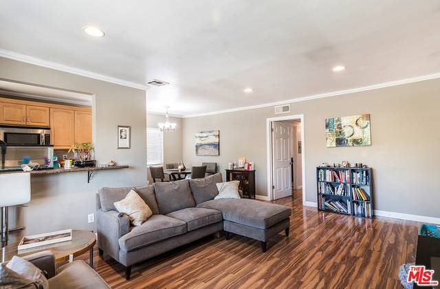 Sherman Oaks, CA 91423,5055 COLDWATER CANYON AVE #206