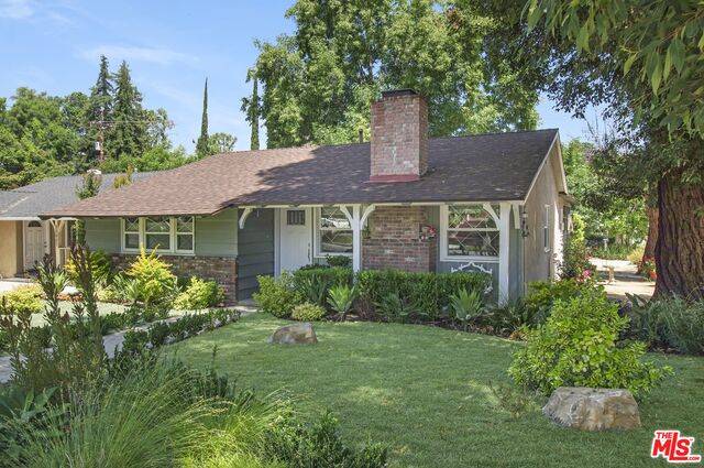 Woodland Hills, CA 91364,20901 DUMETZ RD