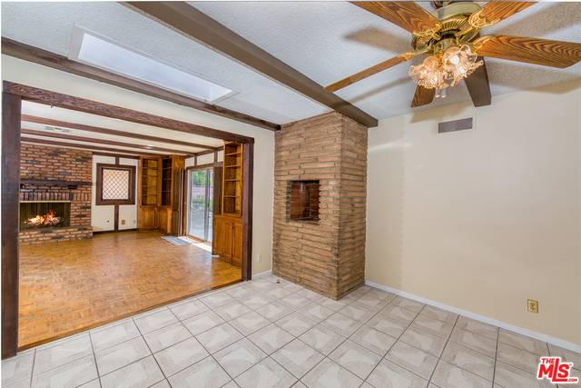 North Hills, CA 91343,16101 GLEDHILL ST