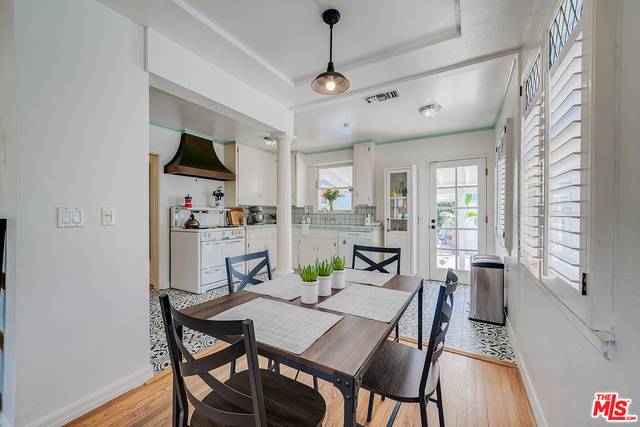 Sherman Oaks, CA 91401,5532 GREENBUSH AVE