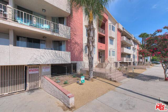 Sherman Oaks, CA 91403,4705 KESTER AVE #310