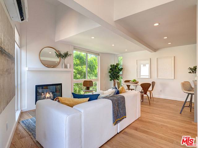 Marina Del Rey, CA 90292,3422 SCHOONER AVE #12