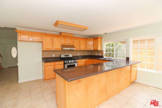 Cerritos, CA 90703,19603 RAY CIR