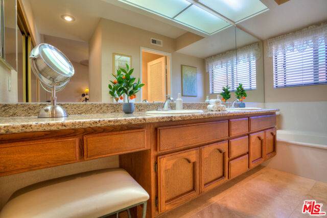 Diamond Bar, CA 91765,1301 Solera Ln #4