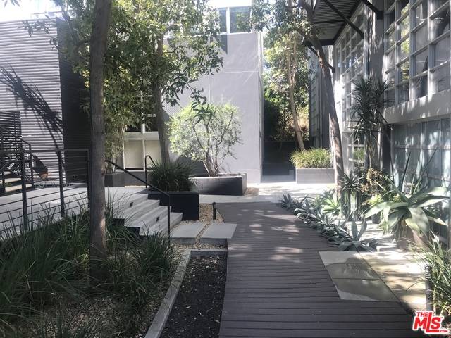 West Hollywood, CA 90046,1037 N Laurel AVE #13