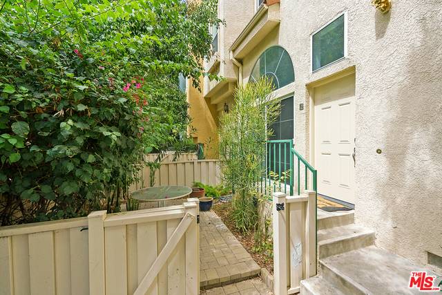 Sherman Oaks, CA 91401,5455 Sylmar Ave #1504