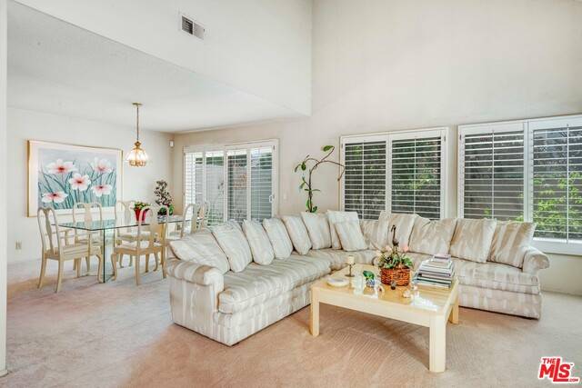 Inglewood, CA 90305,3648 Kensley Dr