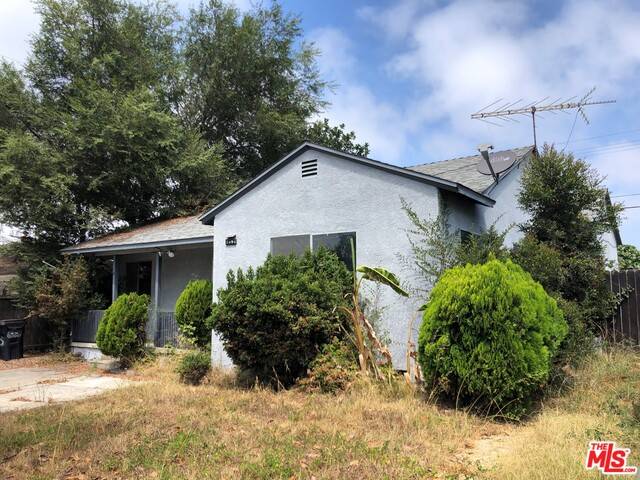 Gardena, CA 90247,853 W 146Th St