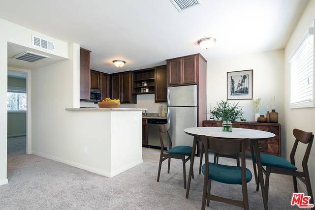 North Hollywood, CA 91601,5224 Denny Ave #204