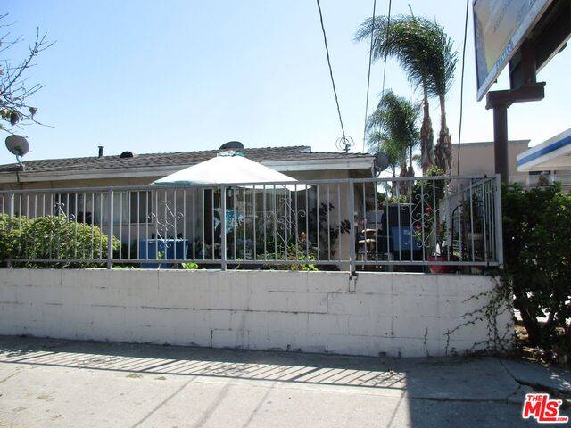 Inglewood, CA 90303,3938 W 108Th St
