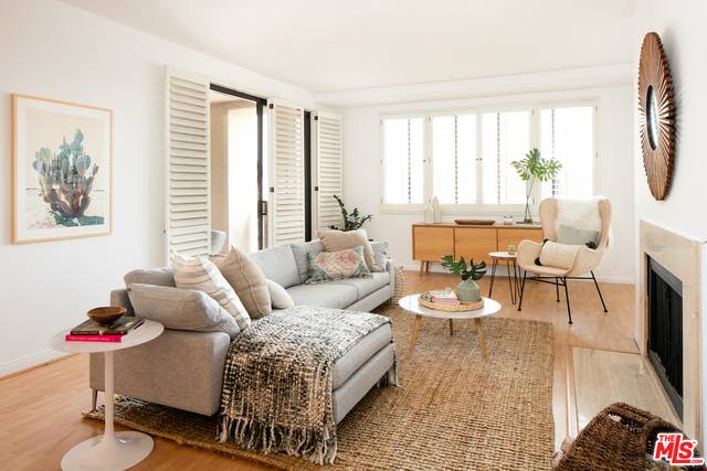 Santa Monica, CA 90403,1118 3rd ST #605