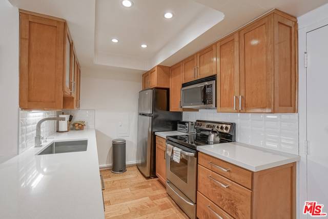 West Hollywood, CA 90069,1134 Alta Loma Rd #307