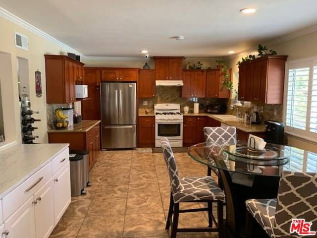 Chatsworth, CA 91311,10358 Eton Ave