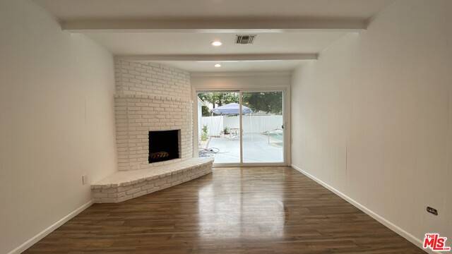 Tarzana, CA 91356,18841 Martha St