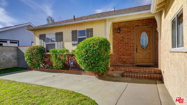 Granada Hills, CA 91344,10405 Gaviota Ave