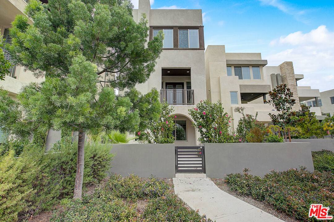 Irvine, CA 92618,191 Stellar