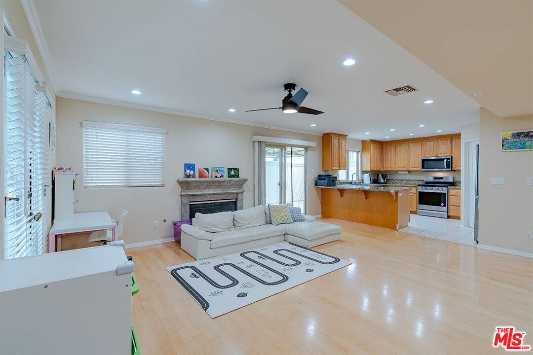 Torrance, CA 90505,3919 W 242Nd St #A