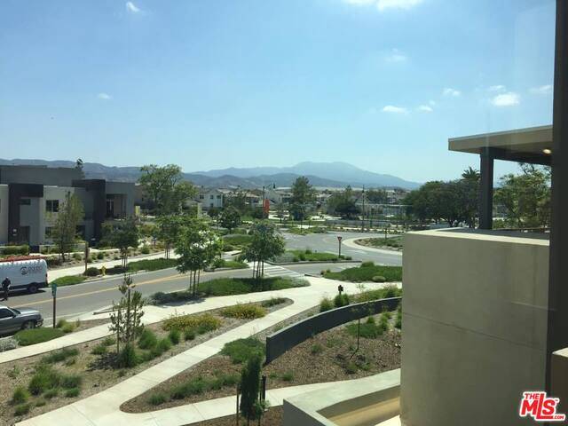 Irvine, CA 92618,132 Cadence