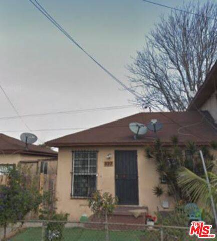 Los Angeles, CA 90059,823 E 111Th Pl