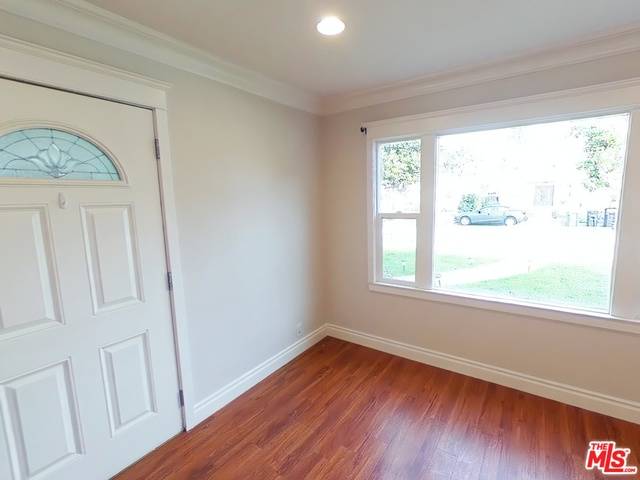 Burbank, CA 91505,1517 N Fairview St