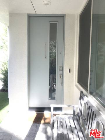 Irvine, CA 92618,106 CATALYST