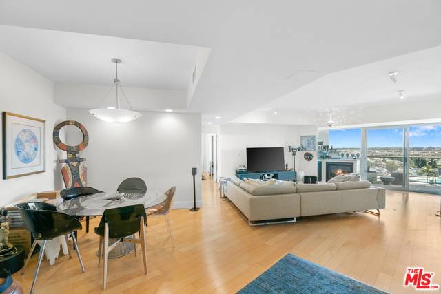 Marina Del Rey, CA 90292,13600 MARINA POINTE DR #1506