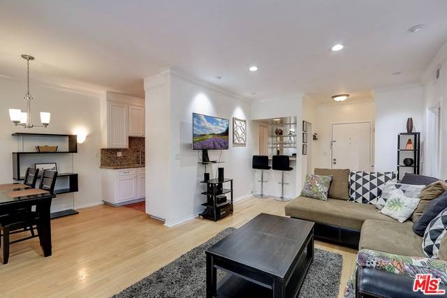 West Hollywood, CA 90069,1250 N Kings Rd #214