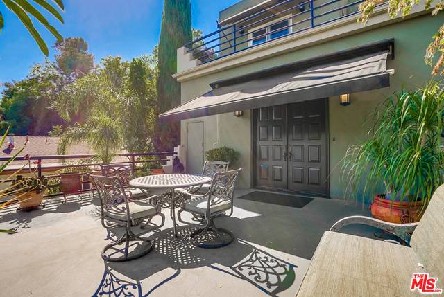 Woodland Hills, CA 91364,4647 Canoga Ave