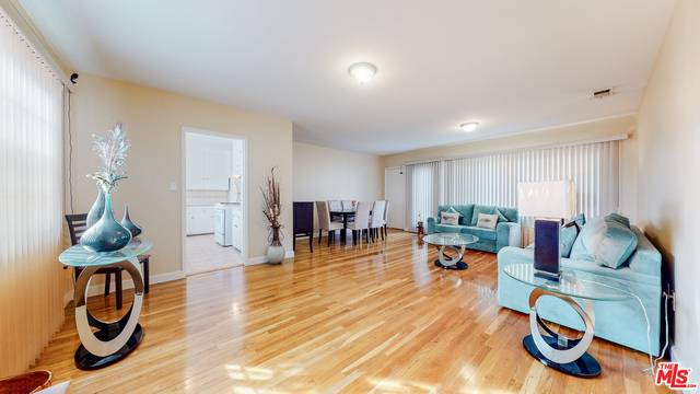 Gardena, CA 90249,2123 W 129Th St