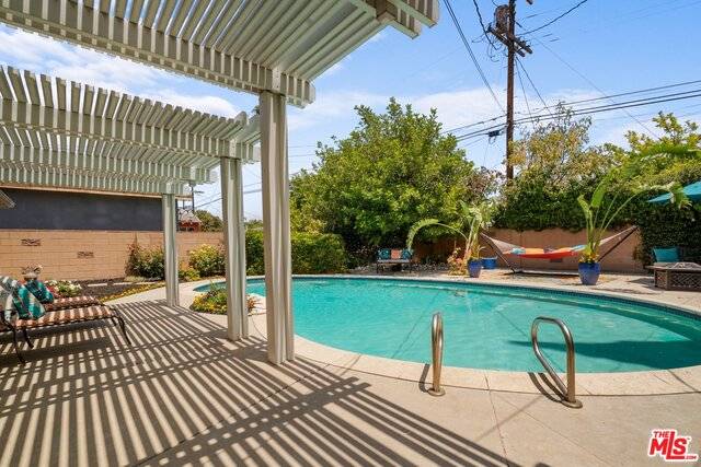 North Hollywood, CA 91606,6240 Craner AVE