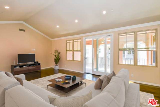 Irvine, CA 92618,41 Peony