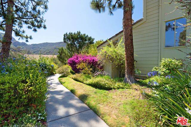 Pacific Palisades, CA 90272,1395 Palisades Dr