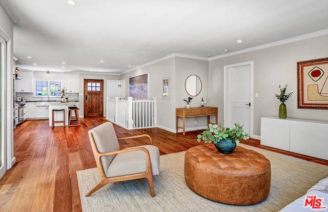 Pacific Palisades, CA 90272,654 Palmera Ave