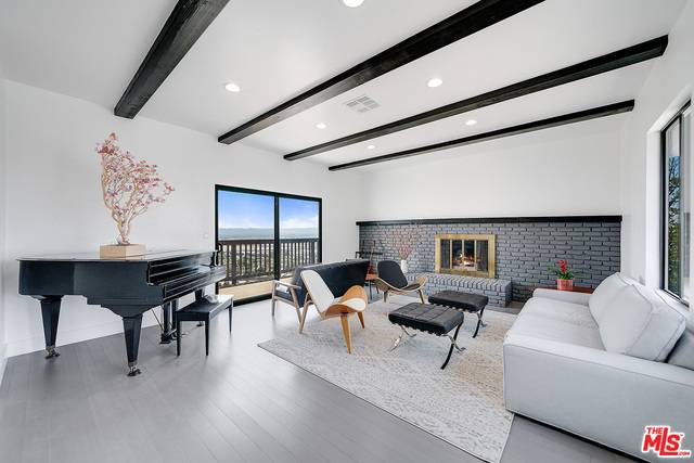 Sun Valley, CA 91352,10150 Olivia Ter