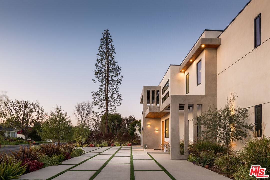 Encino, CA 91436,5100 Sophia Ave