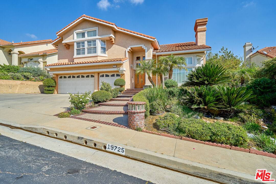 Porter Ranch, CA 91326,19725 Falcon Way