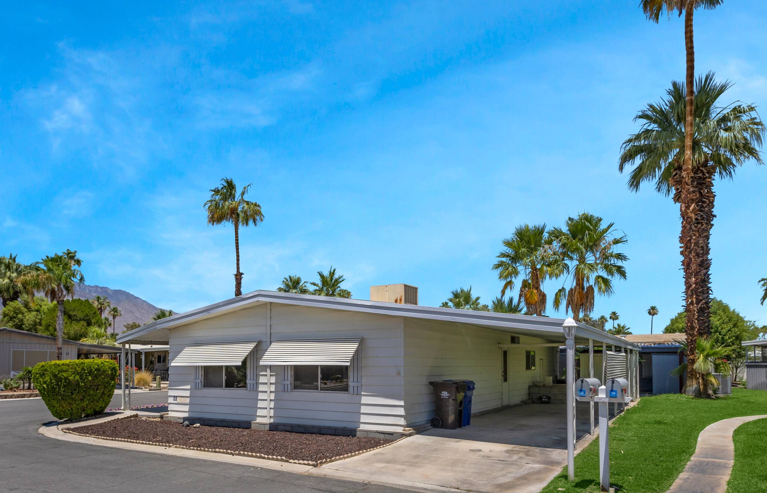 Palm Springs, CA 92264,71 Calle De Estrellas