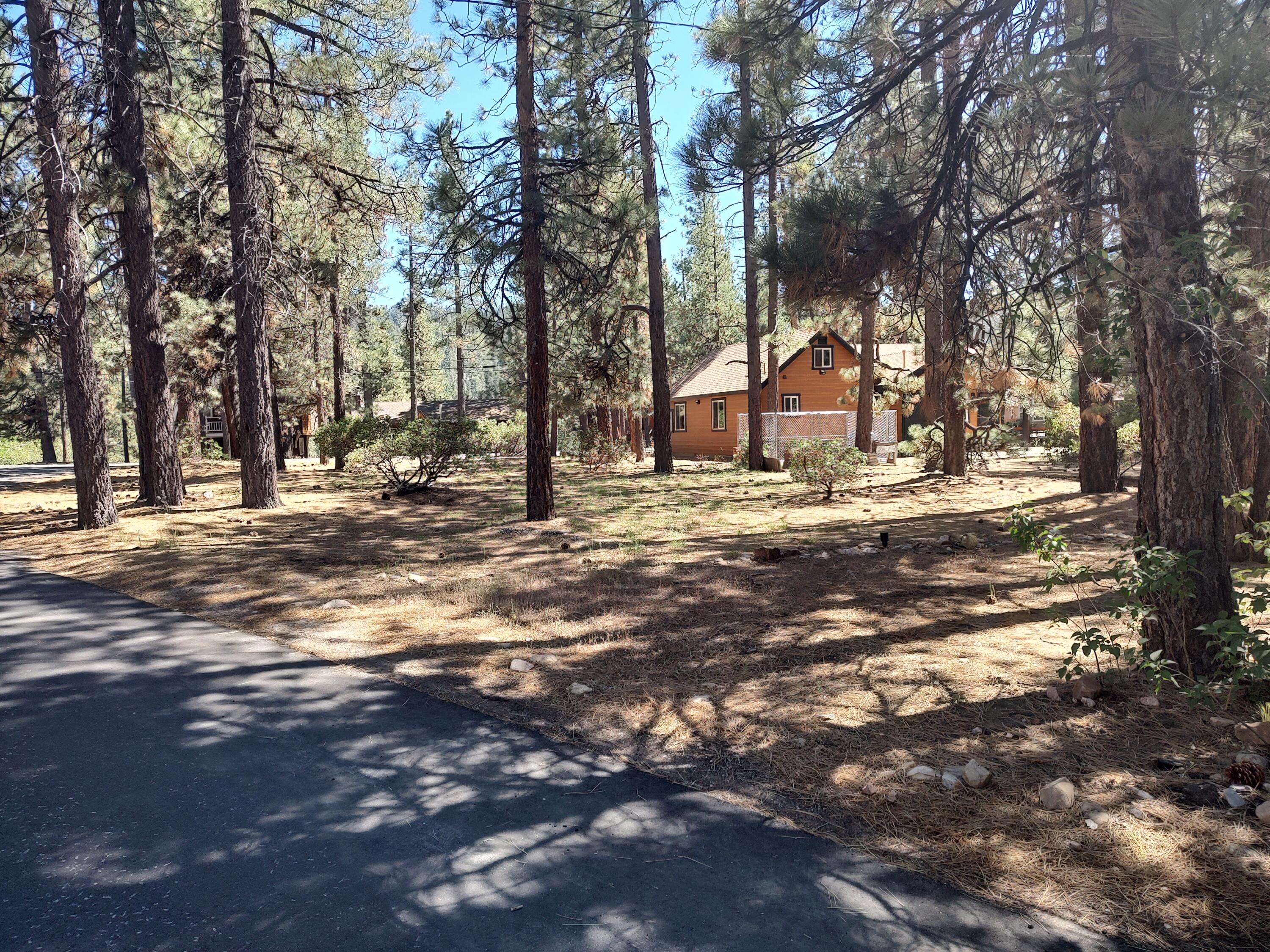 Big Bear Lake, CA 92315,610 Blue Jay RD