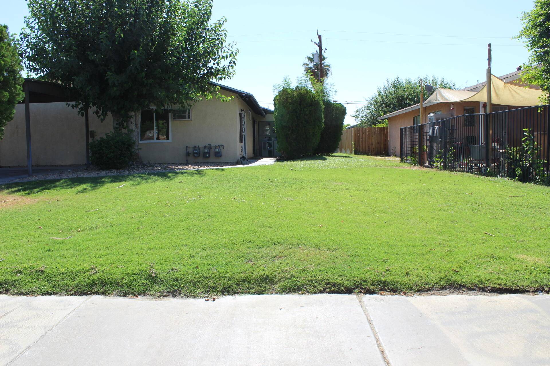 Cathedral City, CA 92234,32684 Navajo TRL