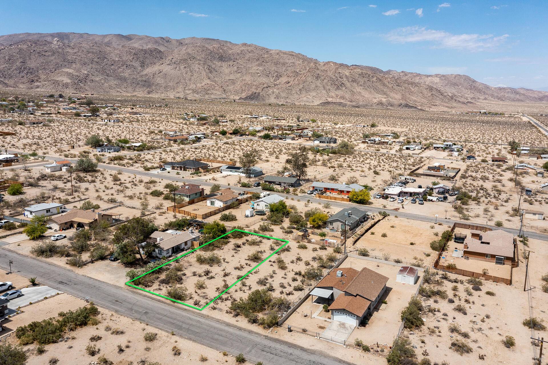 Twenty-nine Palms, CA 92277,220 Saladin AVE