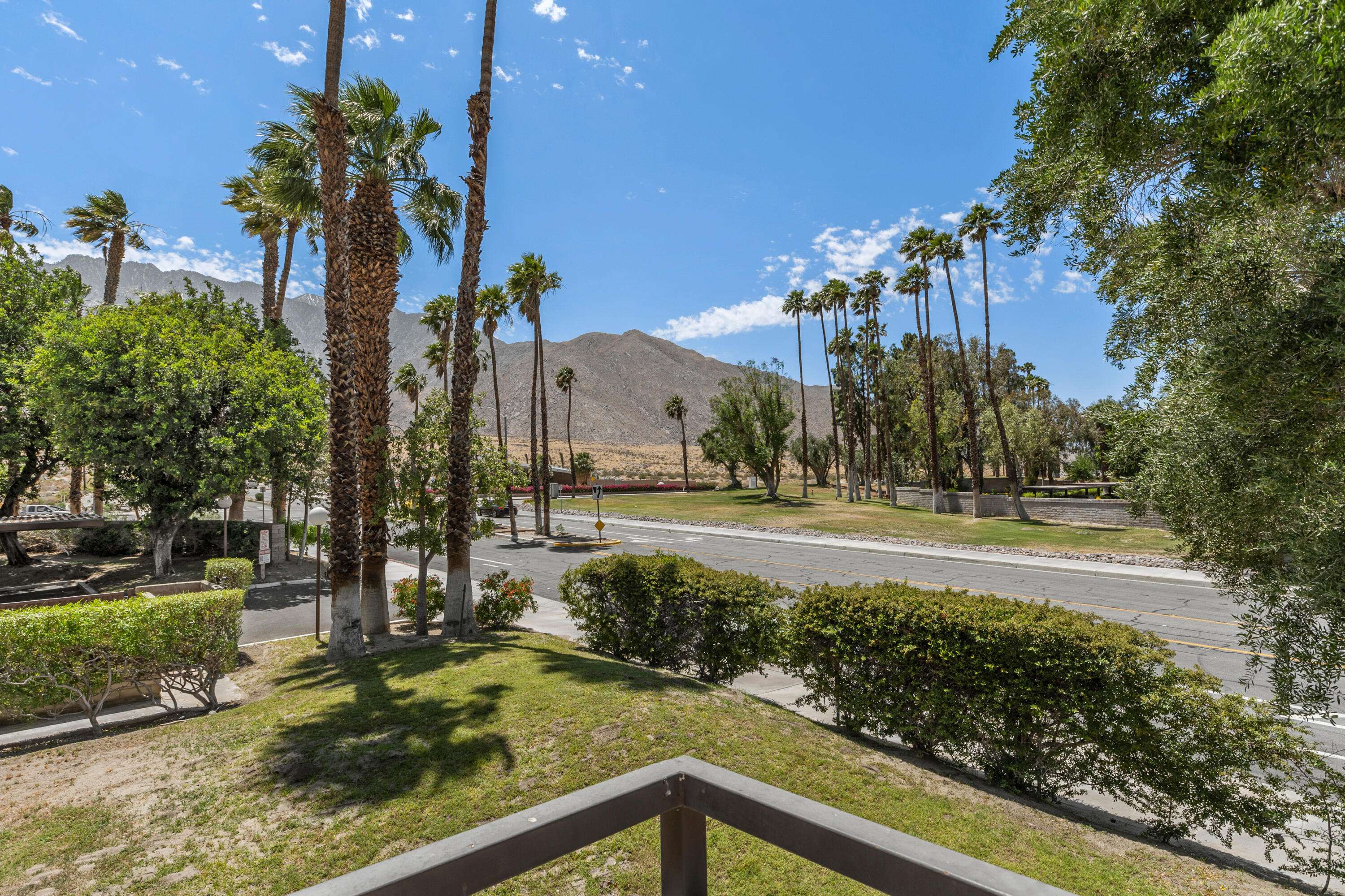 Palm Springs, CA 92262,2875 N Los Felices RD #217