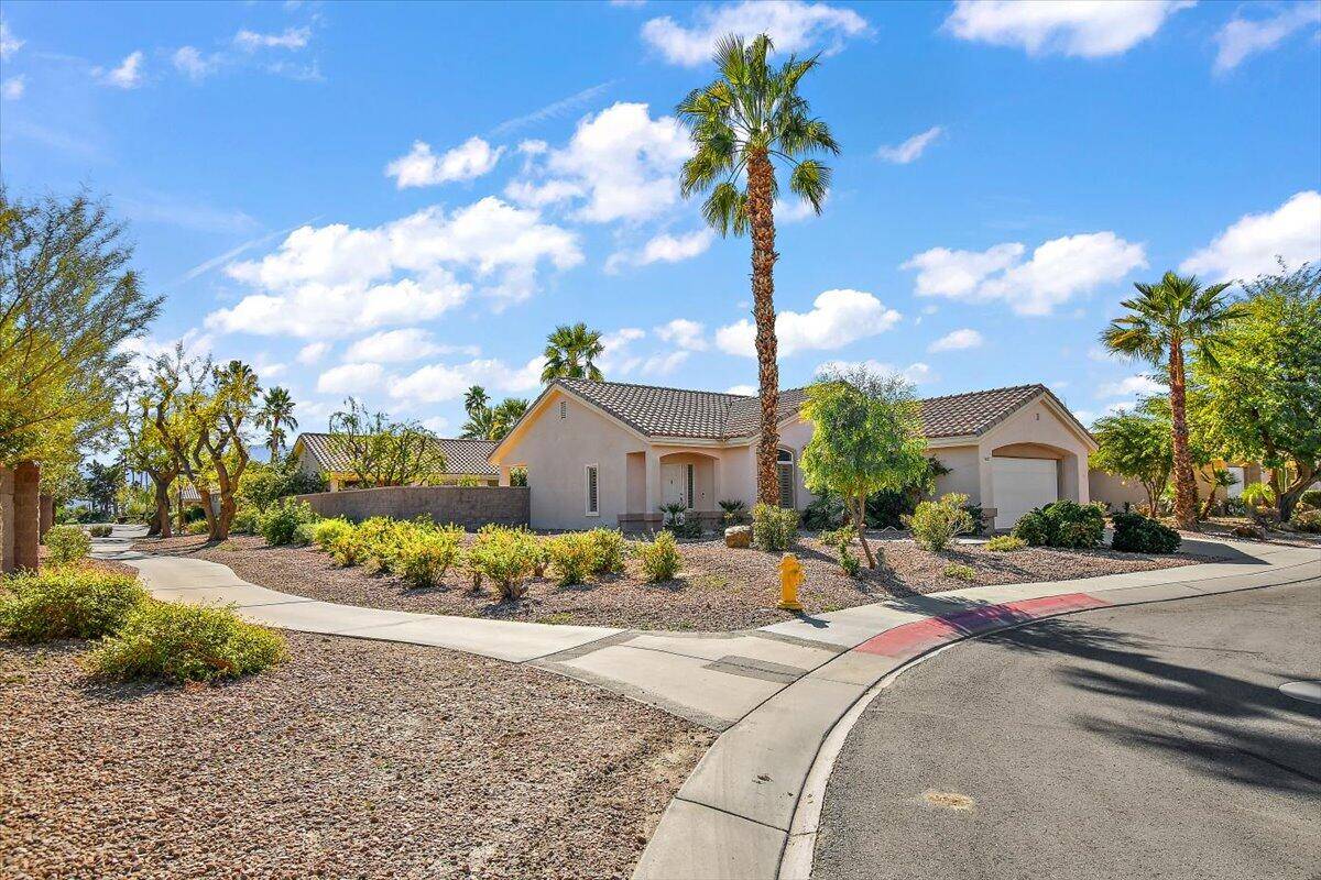 Palm Desert, CA 92211,78995 Champagne LN