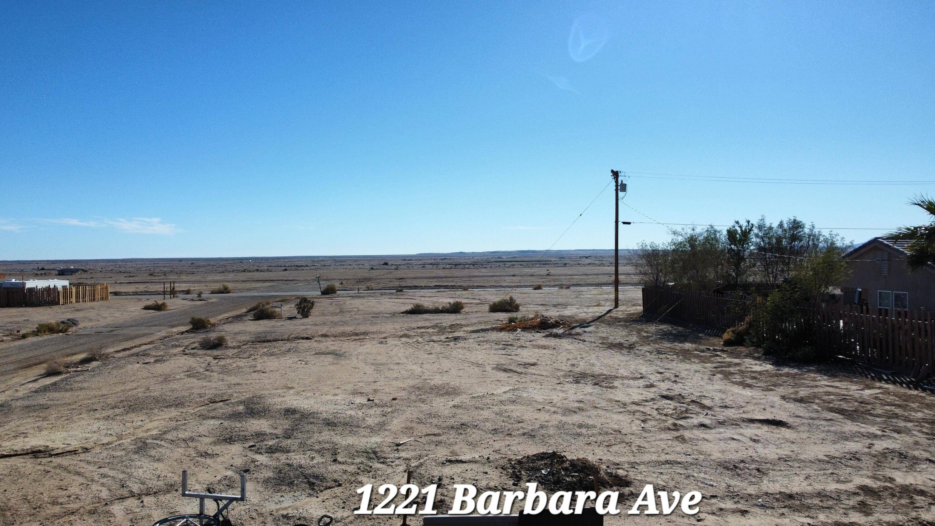 Thermal, CA 92274,1221 Barbara AVE