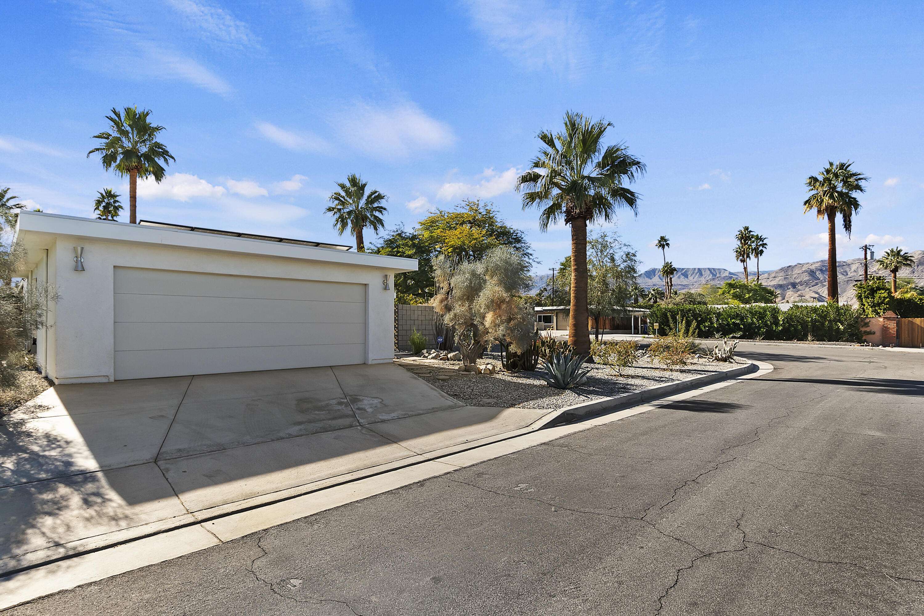 Palm Desert, CA 92260,45876 Abronia Trail TRL